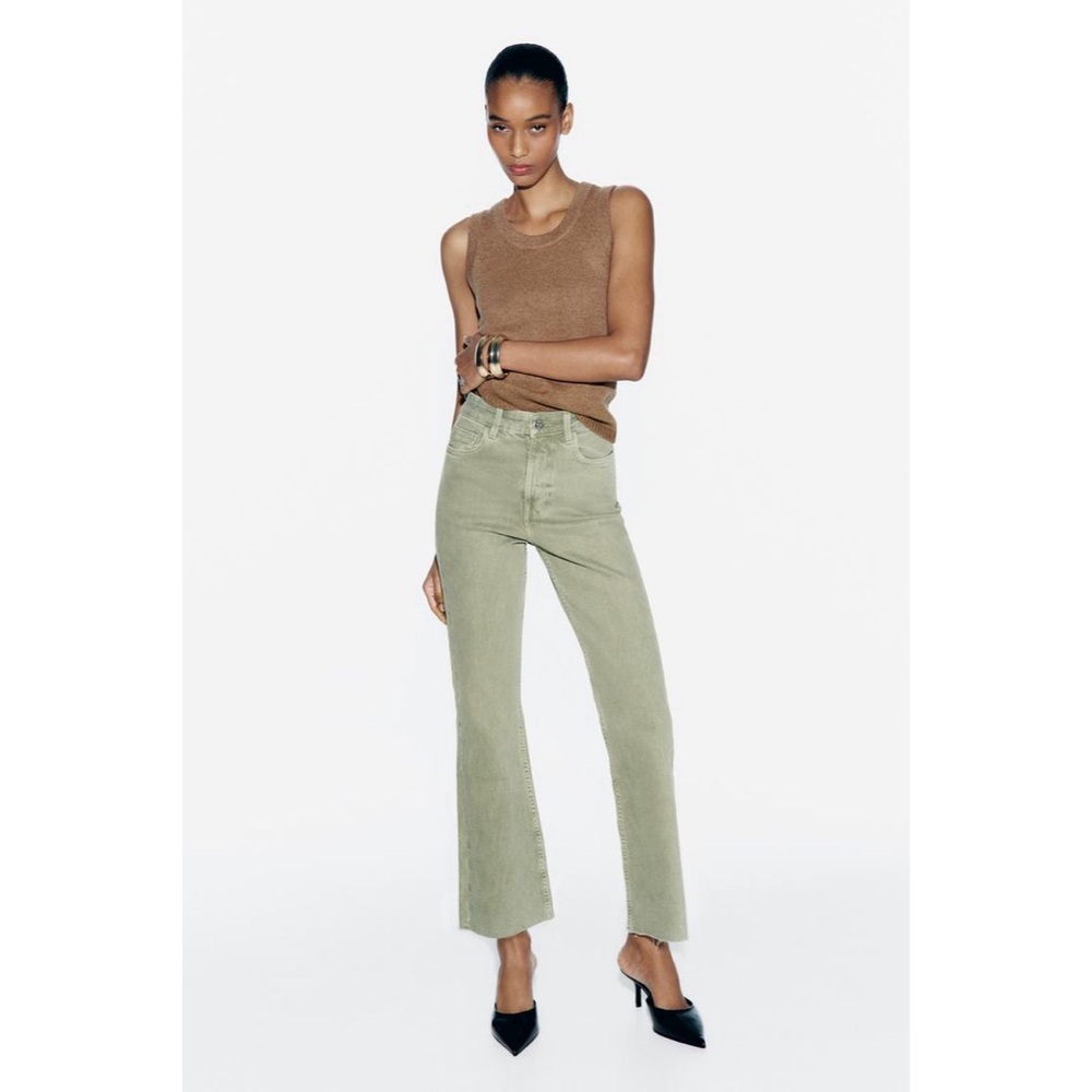 ZARA High Waist Frayed Jeans